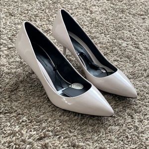 Brand new small heel